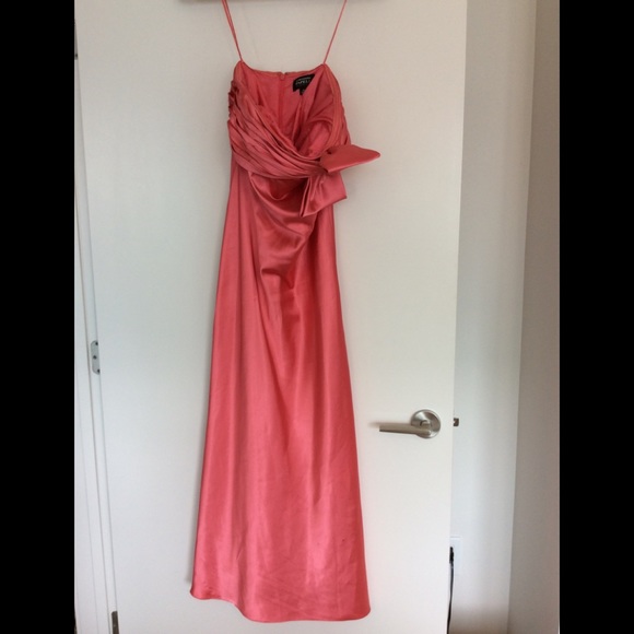 ⭐️Adrianna Papell Coral Strapless gown with bow - Picture 3 of 7